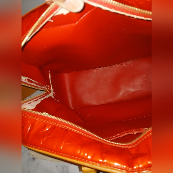 Louis Vuitton Red Monogram Vernis Leather Sutton Handbag - Picture 6 of 16